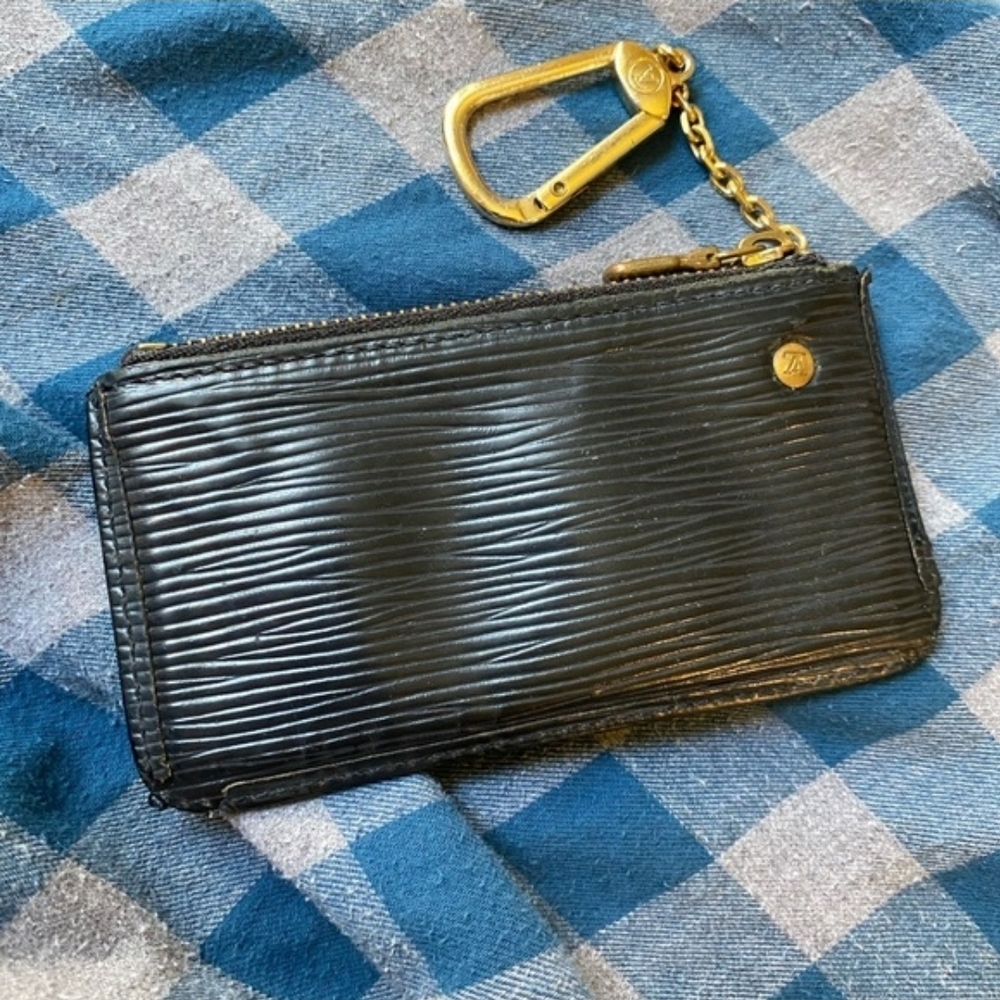 Louis Vuitton Black Epi Leather Key Pouch